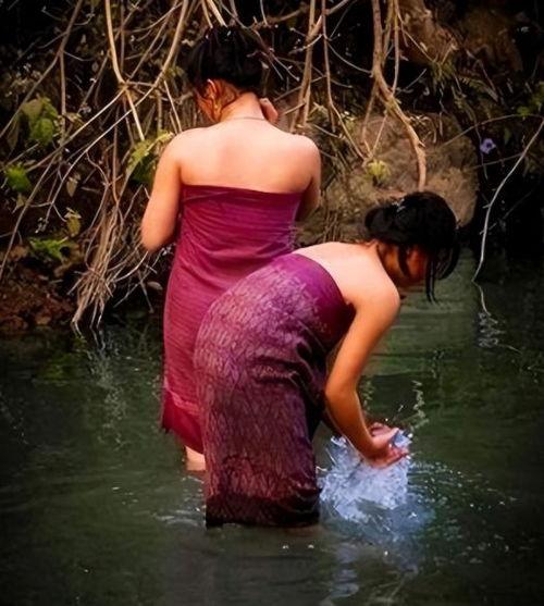 小姑娘洗澡在线观看,揭秘小姑娘洗澡在线观看的神秘面纱 第3张 小姑娘洗澡在线观看,揭秘小姑娘洗澡在线观看的神秘面纱 第3张